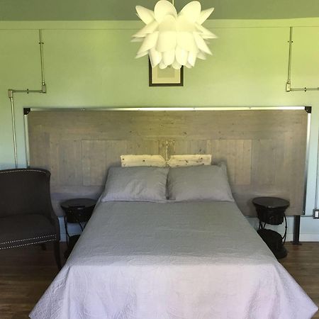 Rooms At The Pecan Olmito Exterior foto